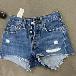 Levi’s women short s